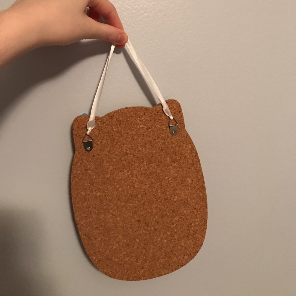 Cork board - Picture 2 of 2